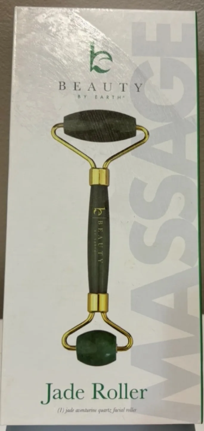 Beauty by Earth Jade Roller - New in Box image indicator(2)