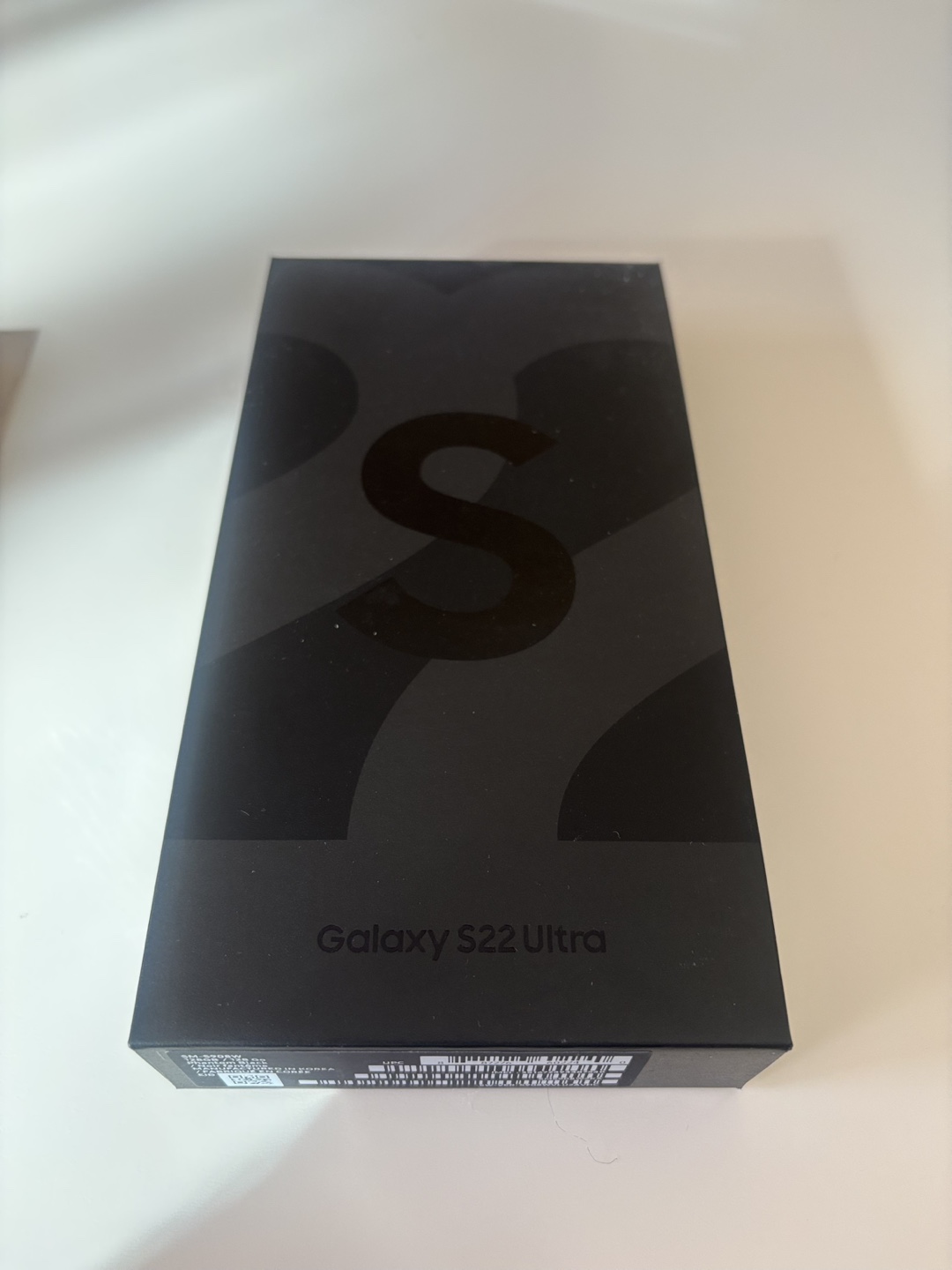 Samsung Galaxy S22 Ultra - 128 with original Boxed