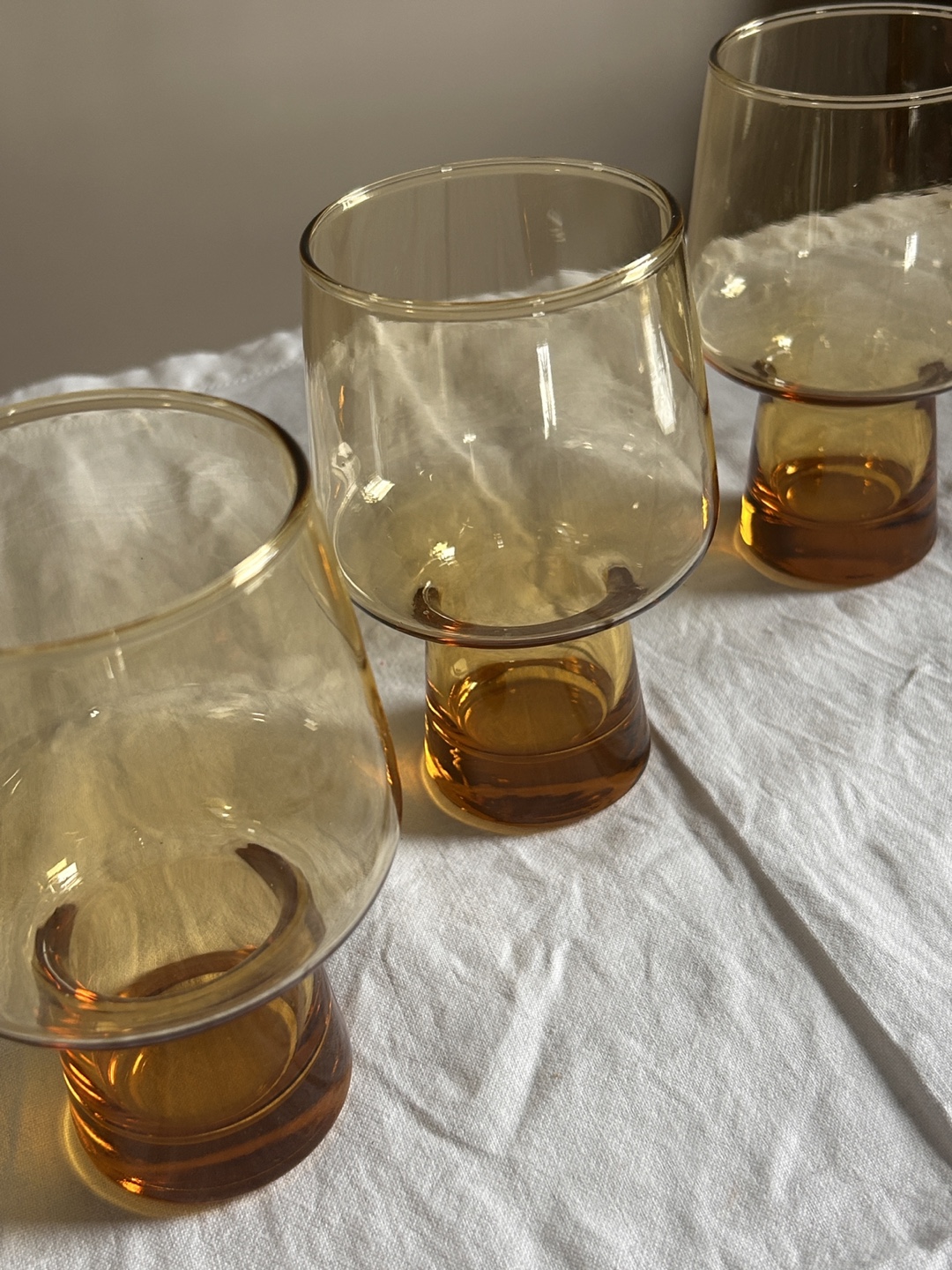 Set of Three Amber Tumblers - photo 3