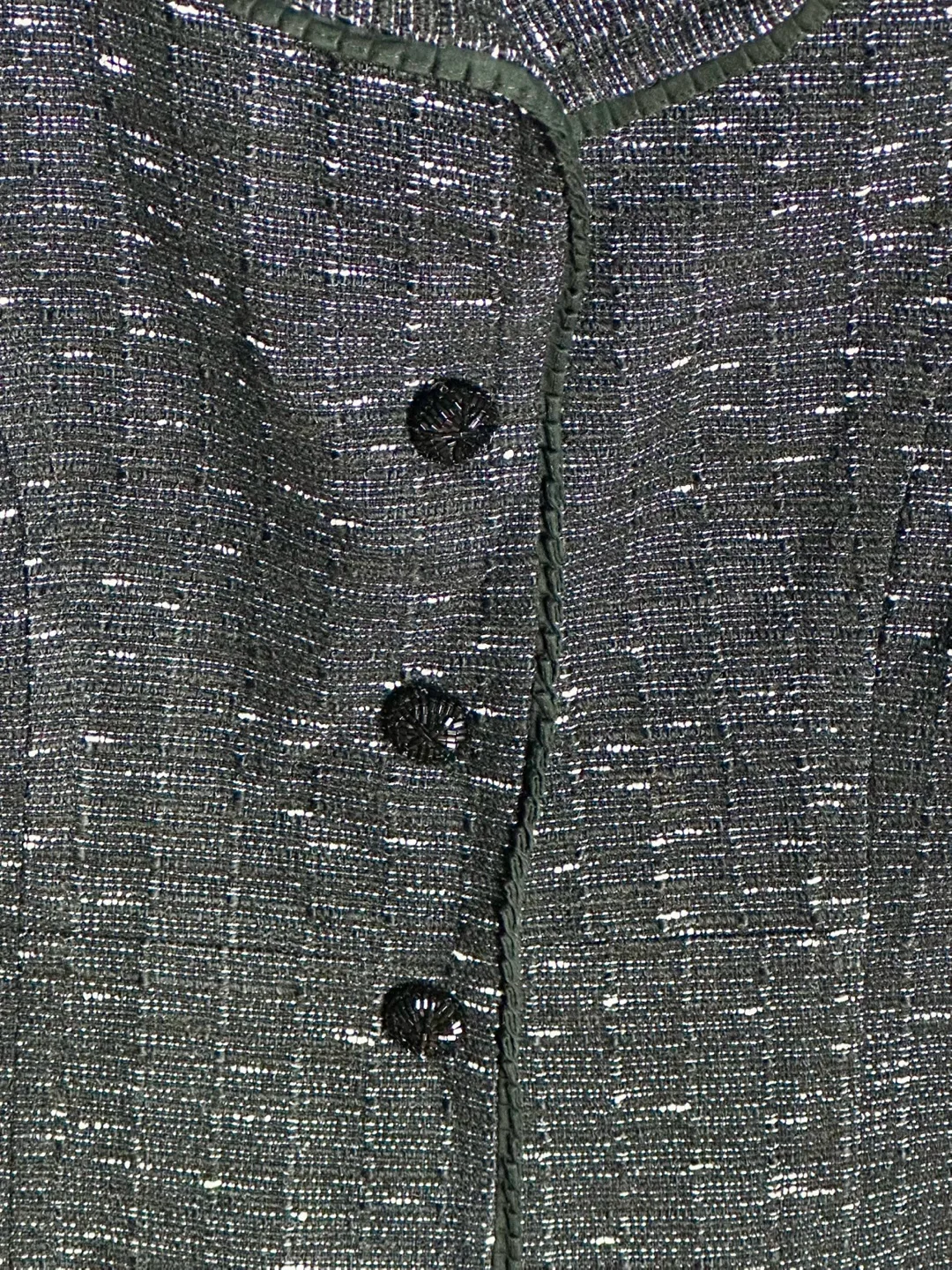 Ann Taylor Petite Black & White Tweed Jacket Size 2P image indicator(2)