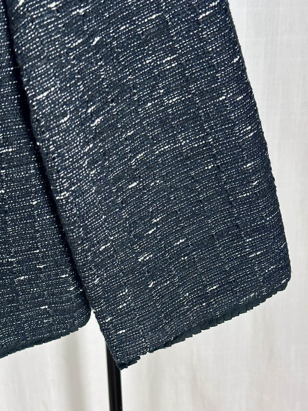 Ann Taylor Petite Black & White Tweed Jacket Size 2P image indicator(6)