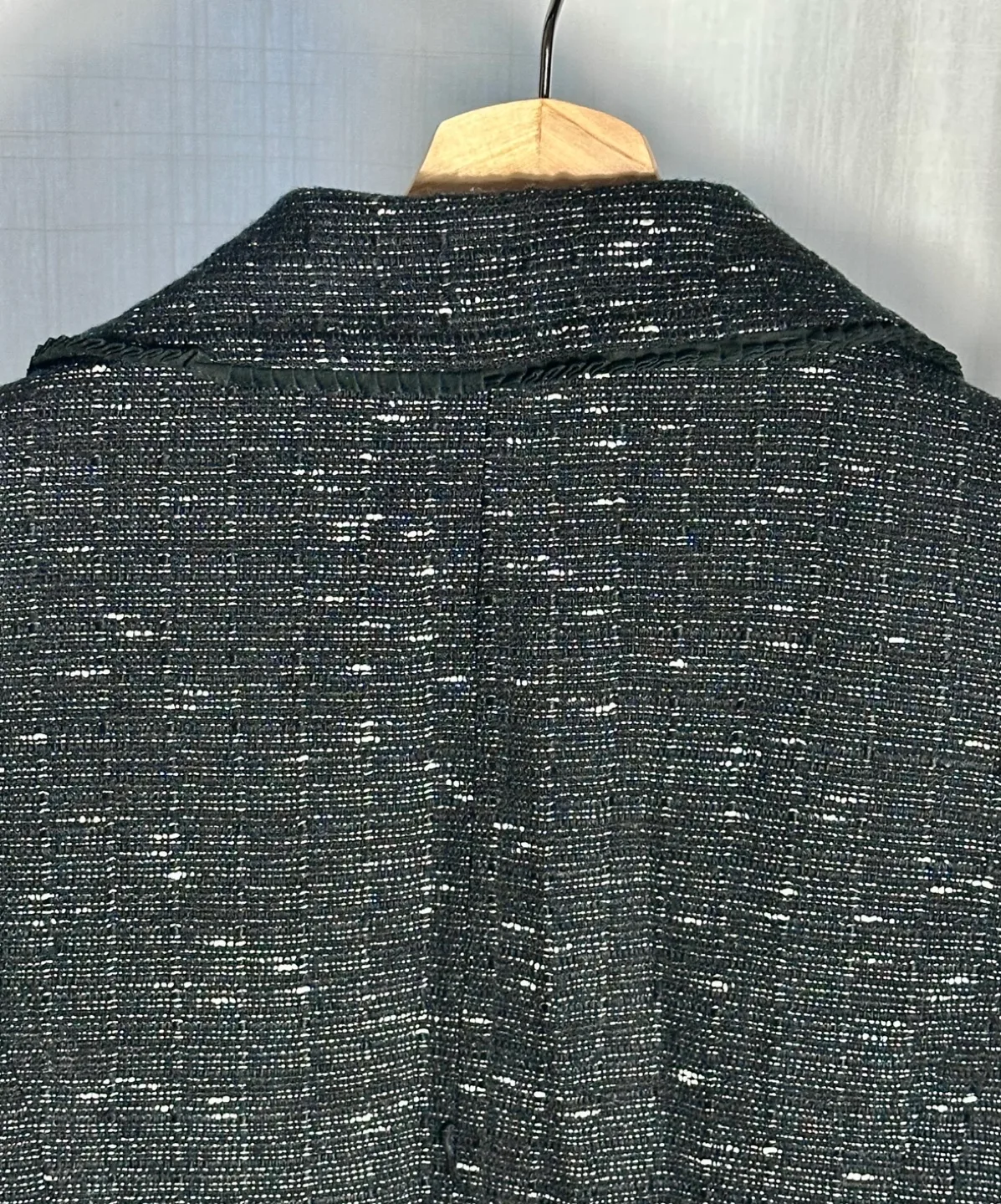 Ann Taylor Petite Black & White Tweed Jacket Size 2P image indicator(8)