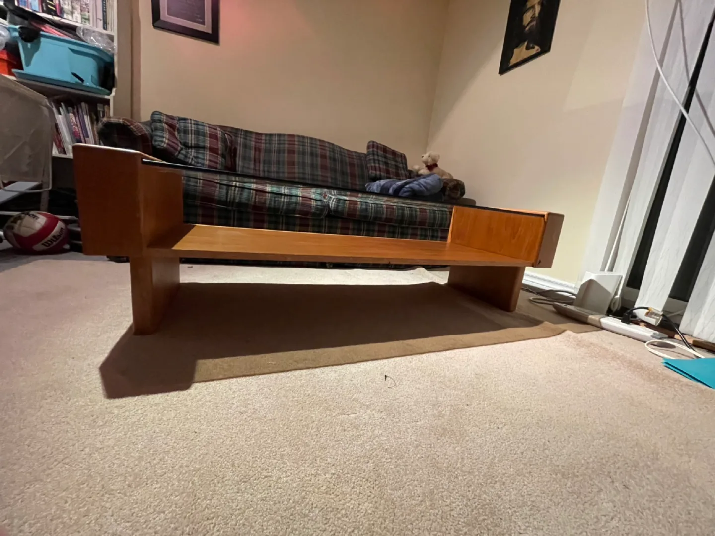 Solid Oak Coffee Table with Glass Top image indicator(4)