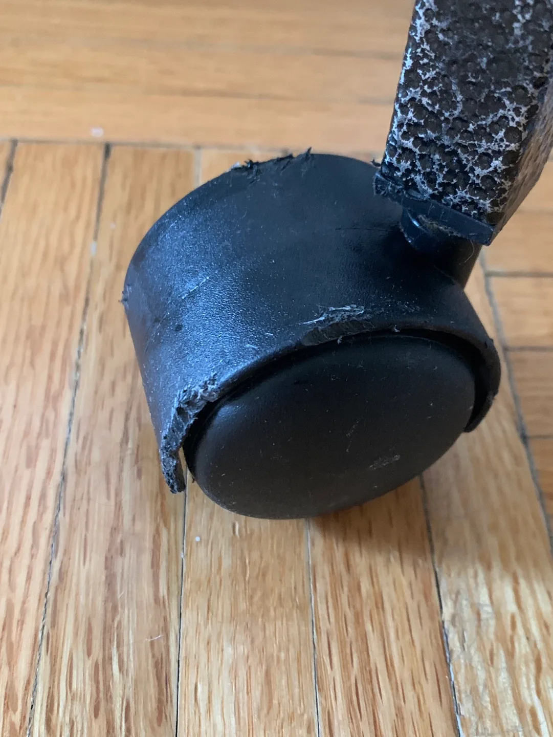 Large Rabbit Cage with Ramp and Stand image indicator(7)