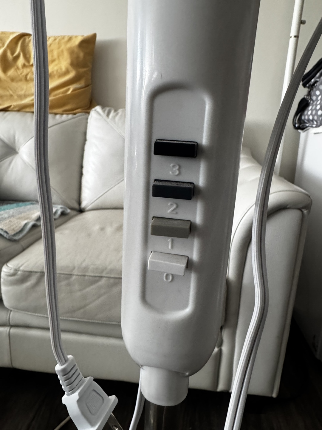 Pair of Stand Fans - Excellent for Cooling - photo 3