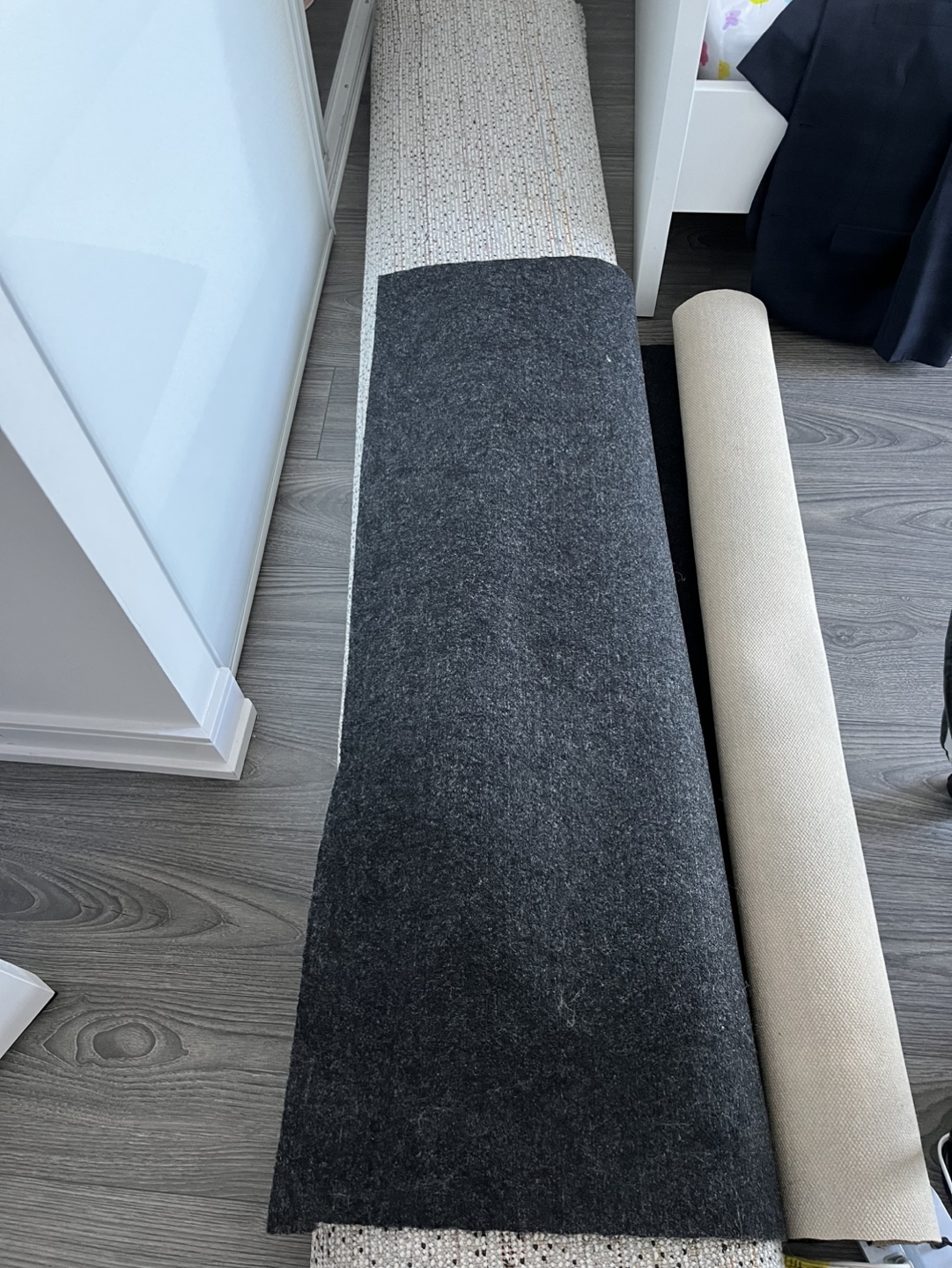 Rug + Area rug pad- 5'7"x7'7" High Pile White, IKEA - photo 2