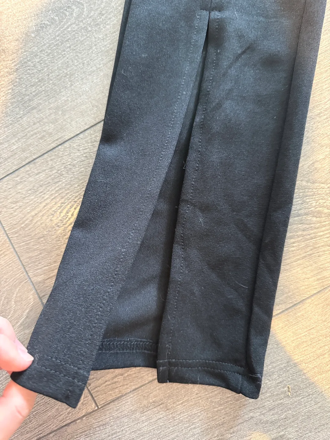 Black side-split pants image indicator(2)