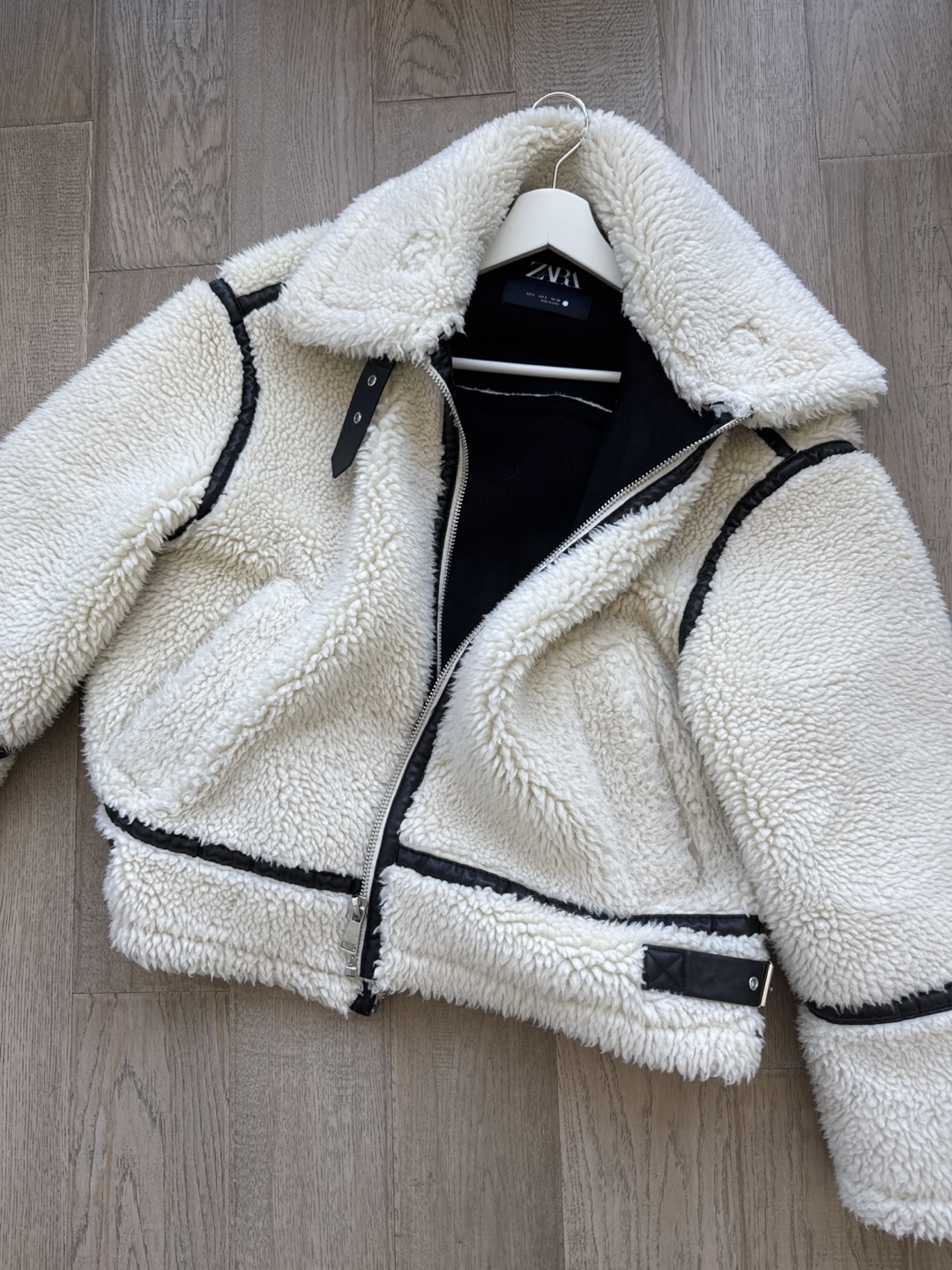 Zara Cream Sherpa Jacket Size Small