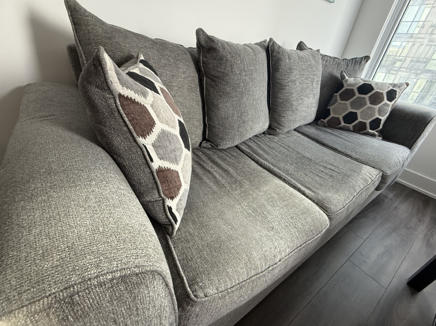 Sofa with free home delivery - photo 2