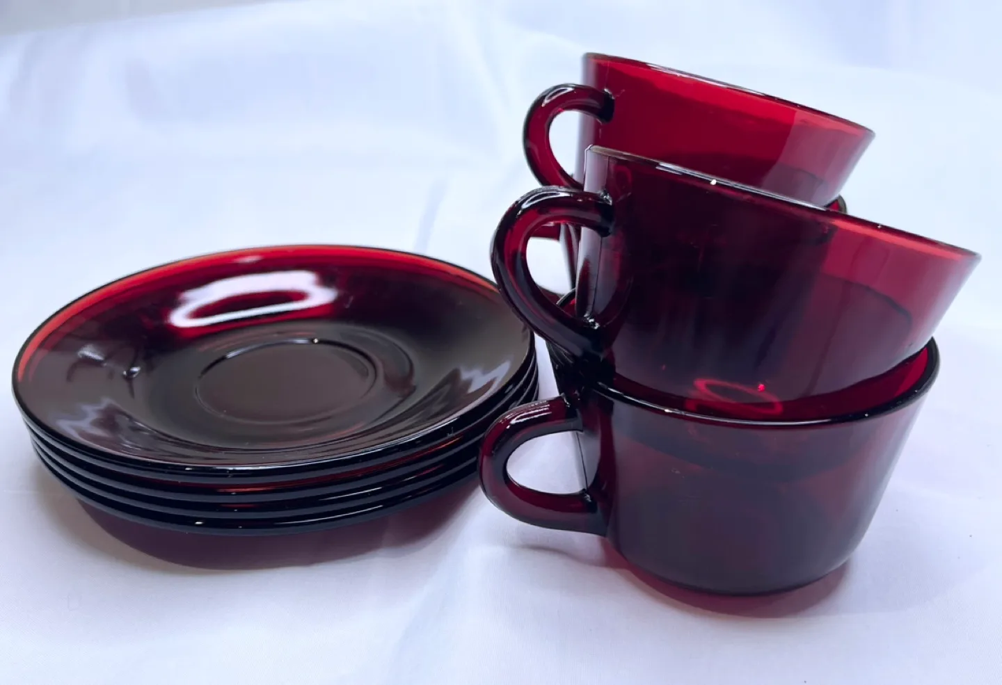 4 vintage Royal Ruby red depression glass cups and saucers. image indicator(5)