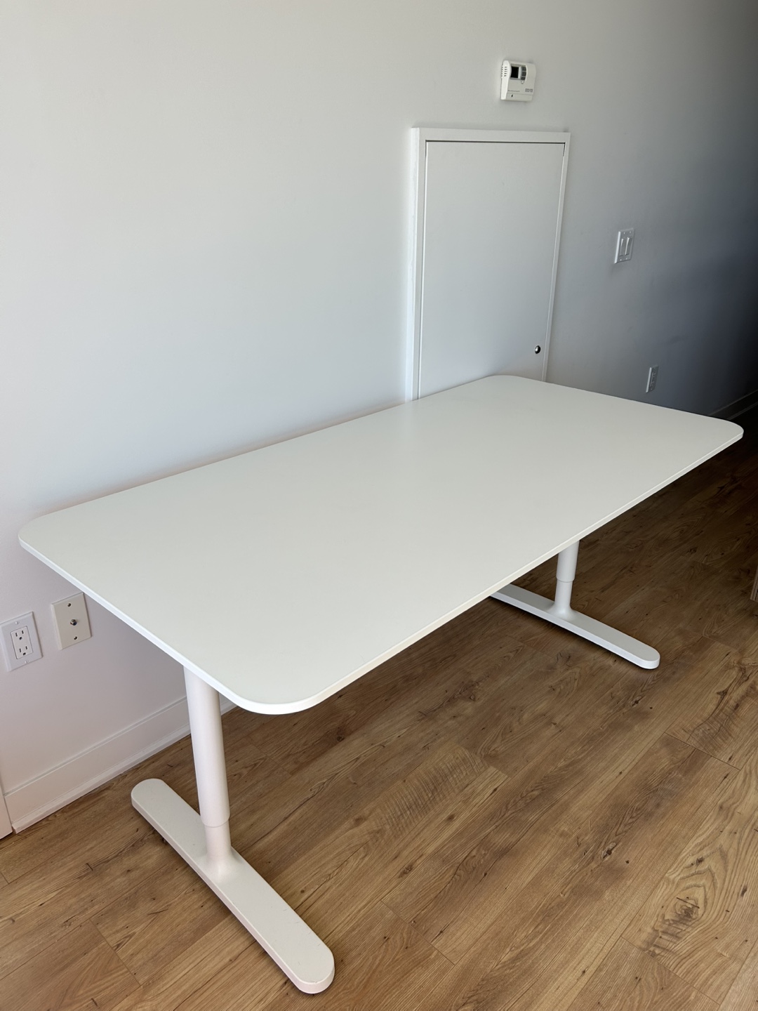 IKEA BEKANT White Desk 160x80