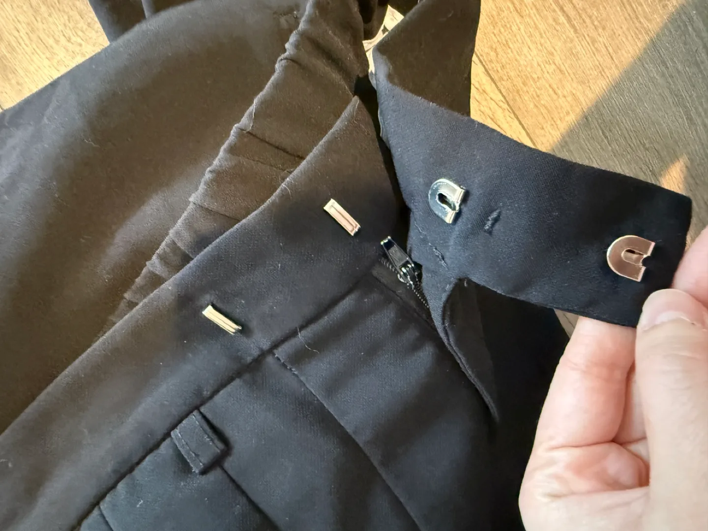 Women's Black Wide-Leg Pants image indicator(4)