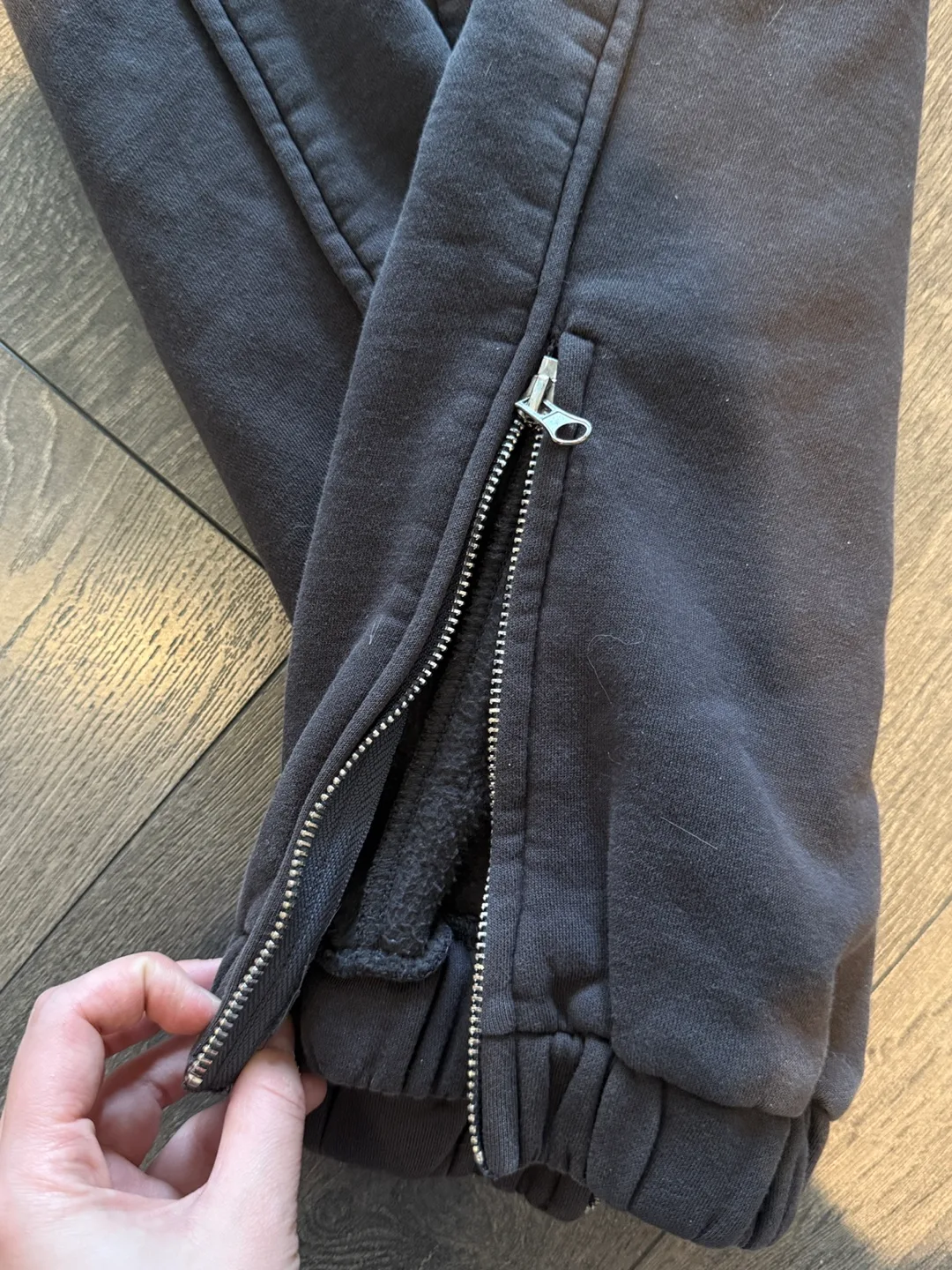 Unisex Boohoo Dark Grey Side Zip Joggers image indicator(2)