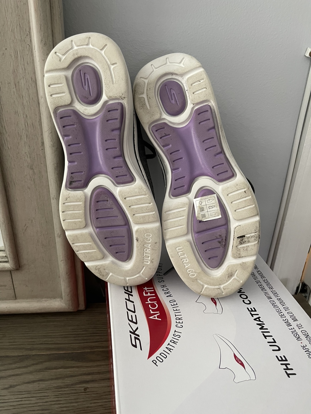 Skechers Arch Fit Women's Knit Sneakers Gray Purple Size 7.5 - photo 2