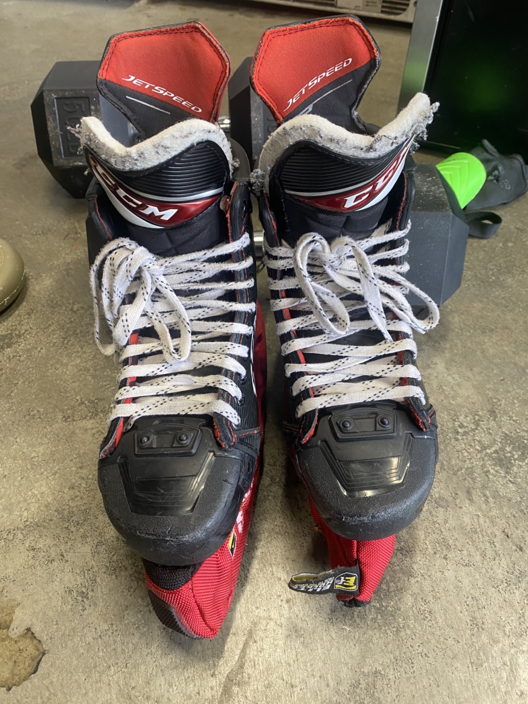 CCM Jetspeed Hockey Skates with Elite Hockey Skate Guards - photo 5