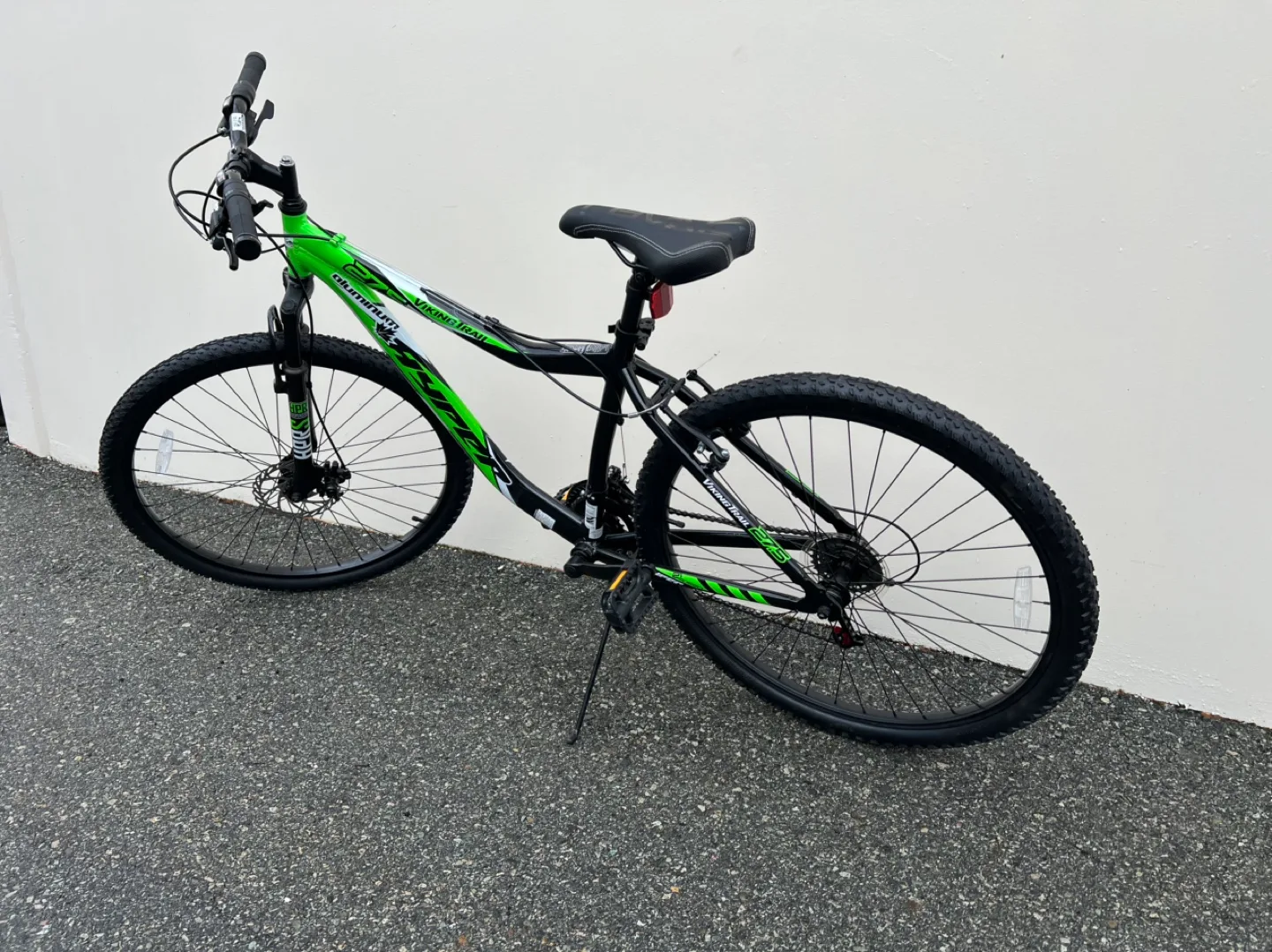 New / Old stock Cyclone 26" Mountain Bike image indicator(3)