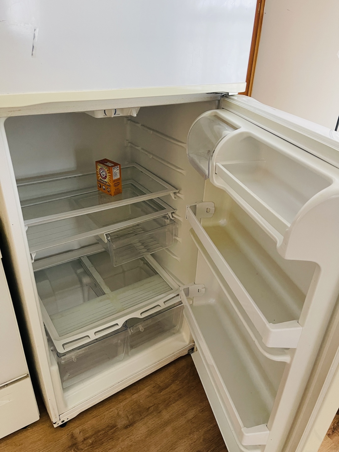 Amana Electric Range and Refrigerator Set - photo 5