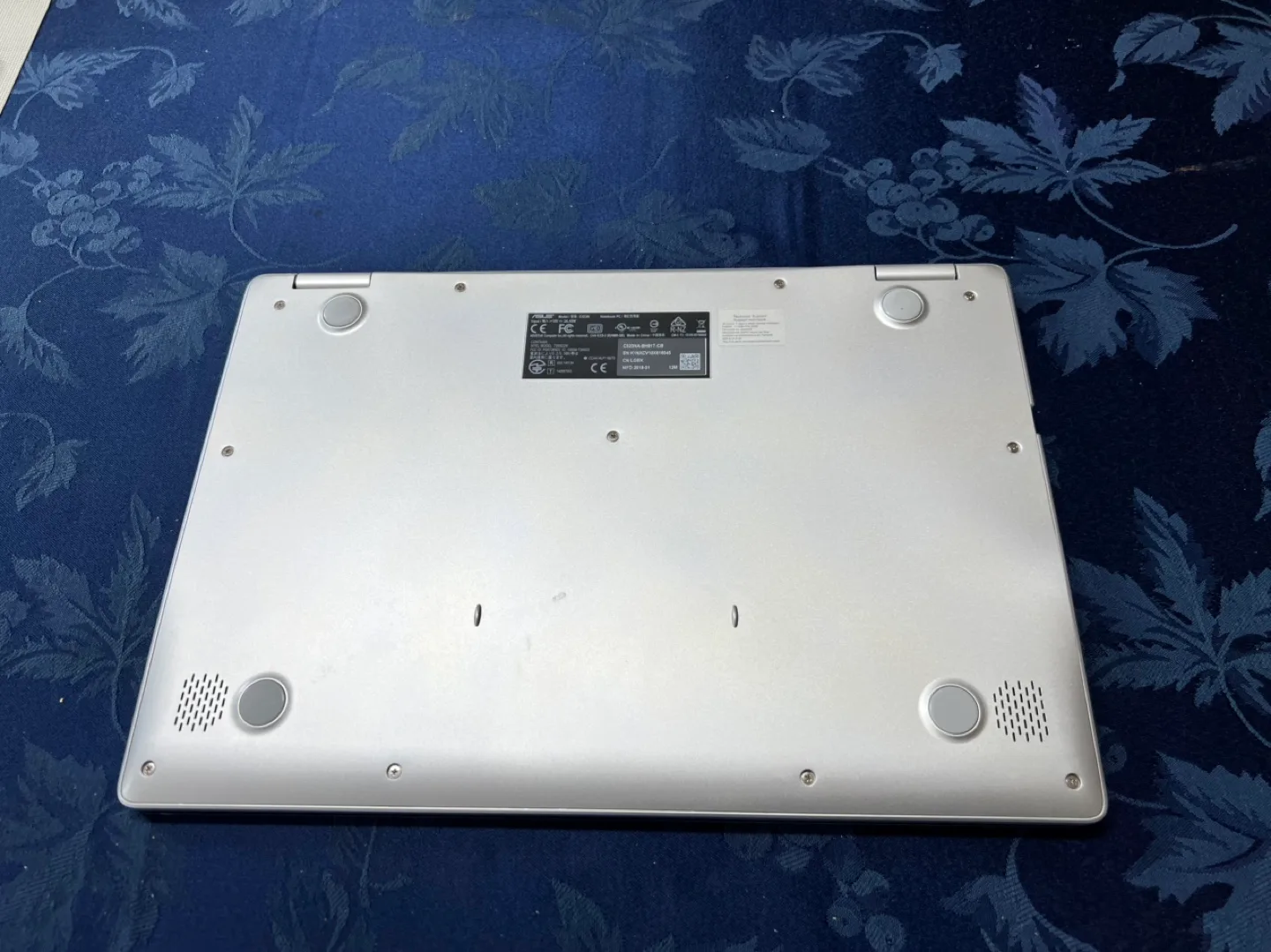 ASUS Chromebook C523N Laptop (For Parts) image indicator(4)