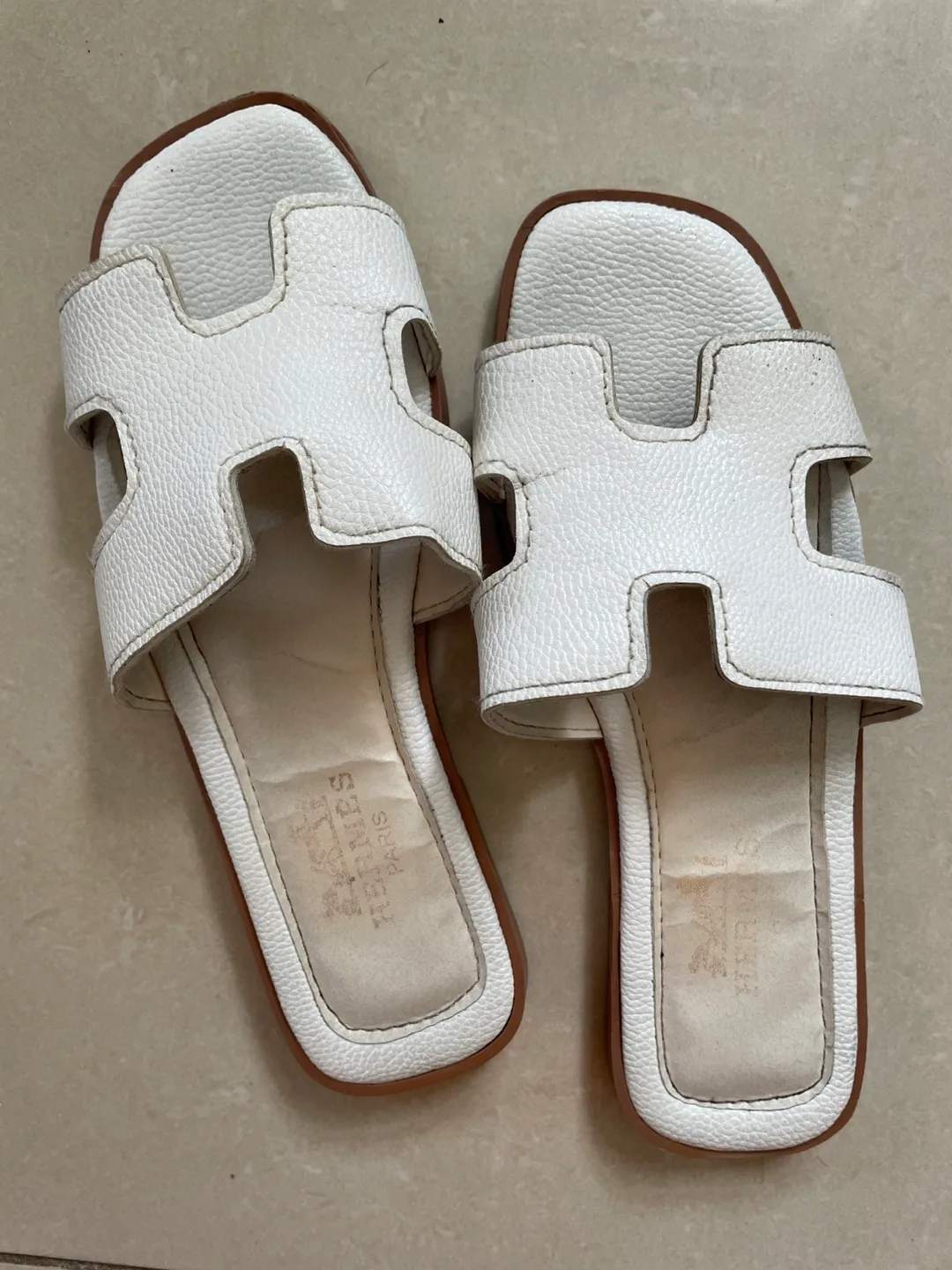 Hermès Oran Sandals Size 37 image indicator(3)