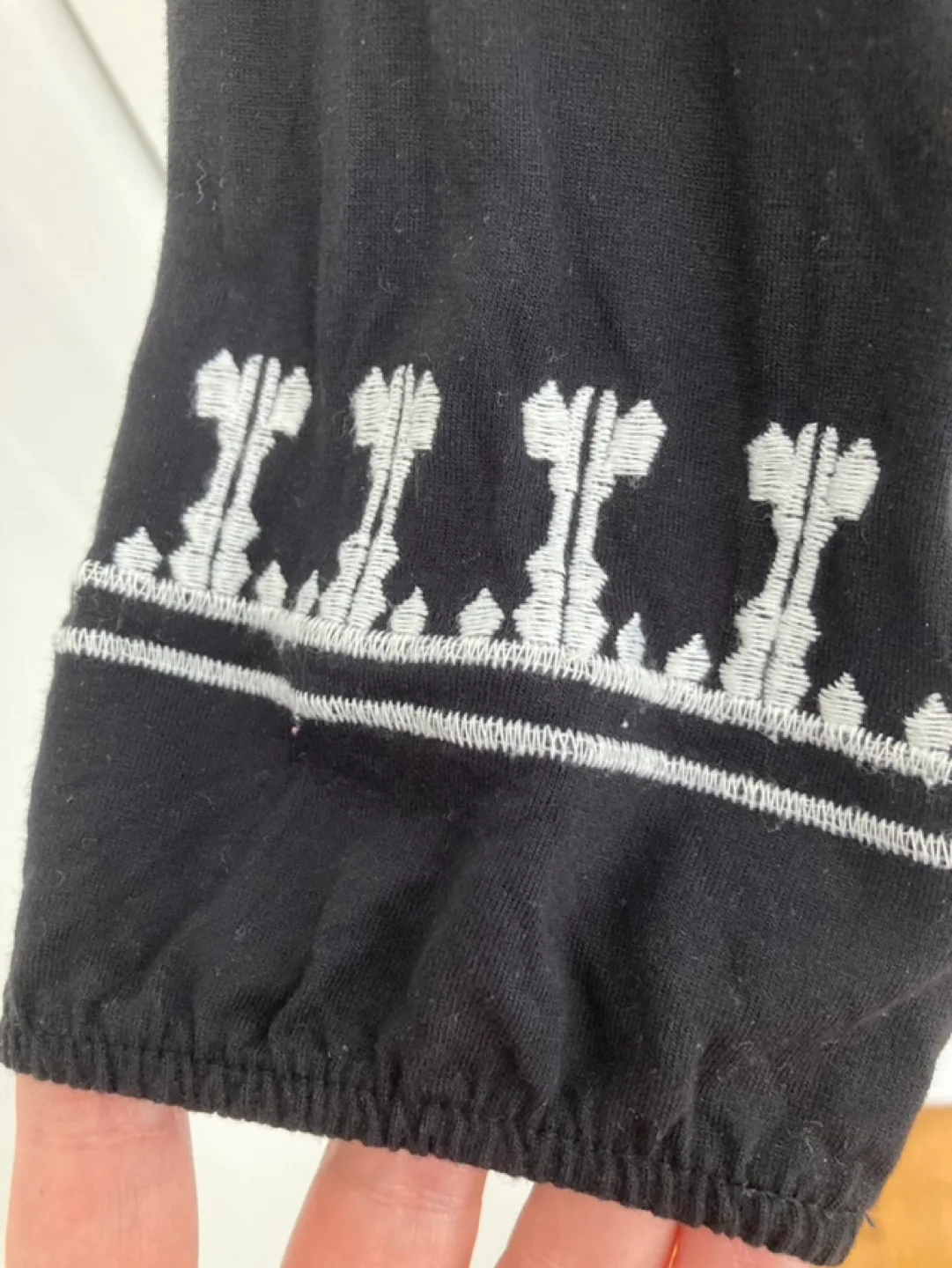 Old Navy Embroidered Top image indicator(3)