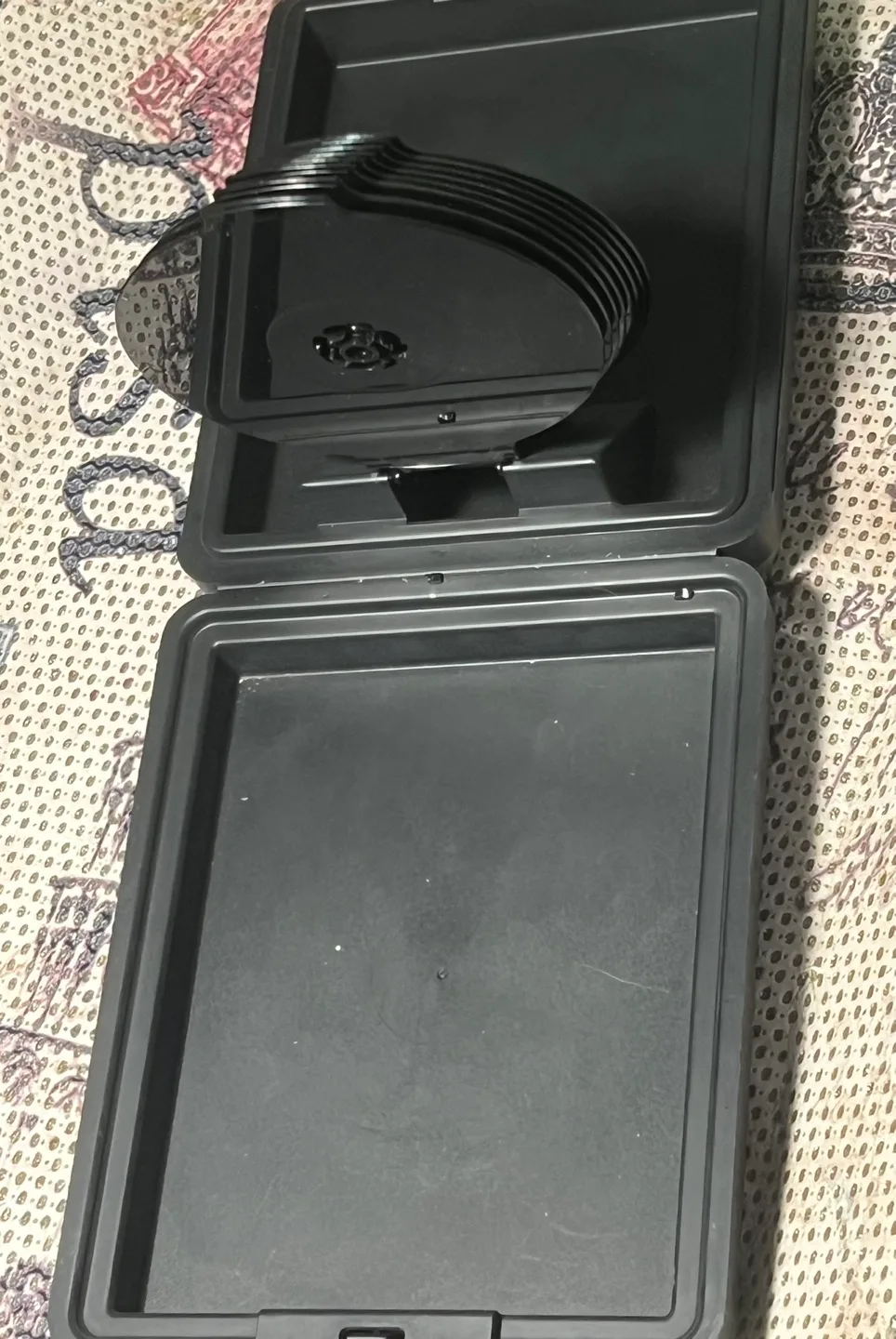 #freecycle Fellowes CD/DVD Storage Case image indicator(4)