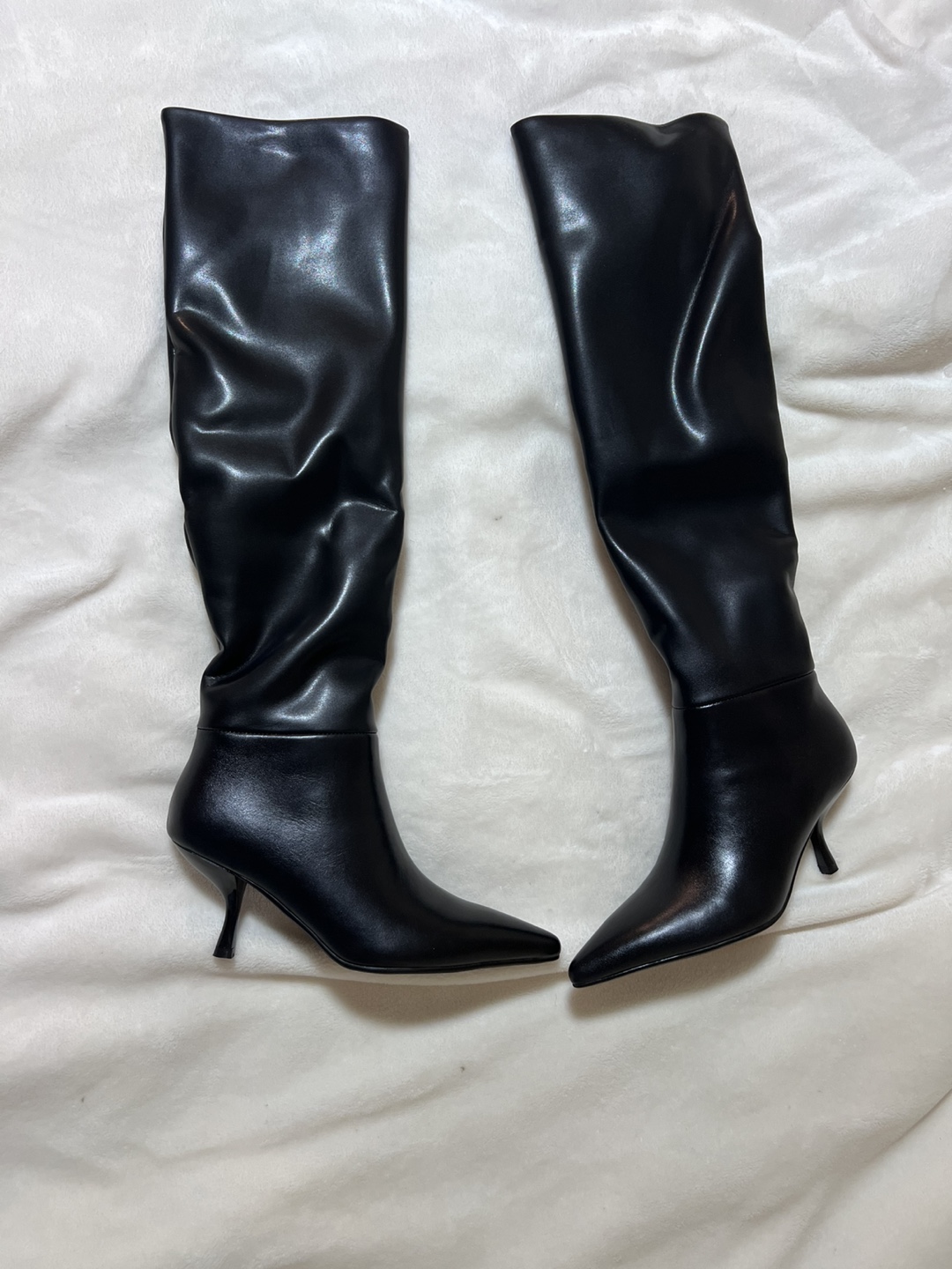Black Knee-High Slouch Boots with Kitten Heels - photo 2