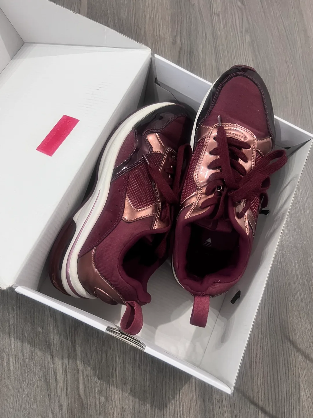 ALDO Women's Burgundy Rose Gold Sneakers - Size 7 image indicator(3)