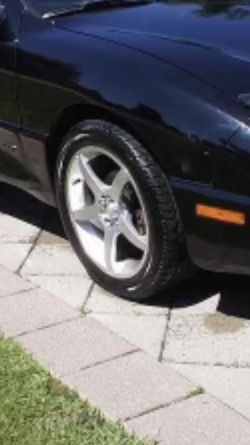 17 inch Alloy RTX rims and tires x4
