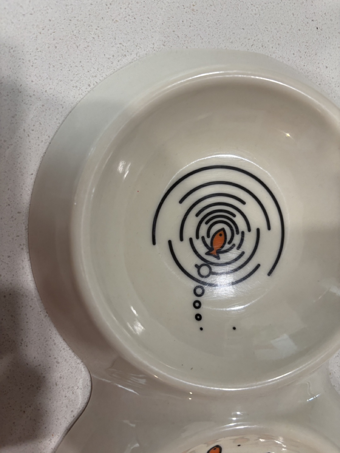 Unique Double Pet Bowl with Fish Design - photo 3