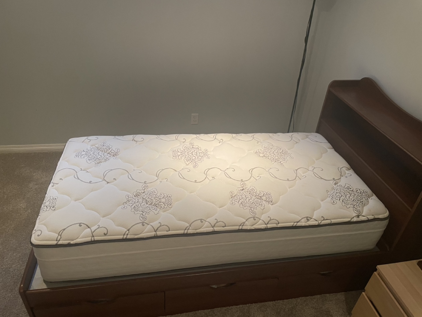 Single bed mattress and bed frame with storage drawers - photo 4