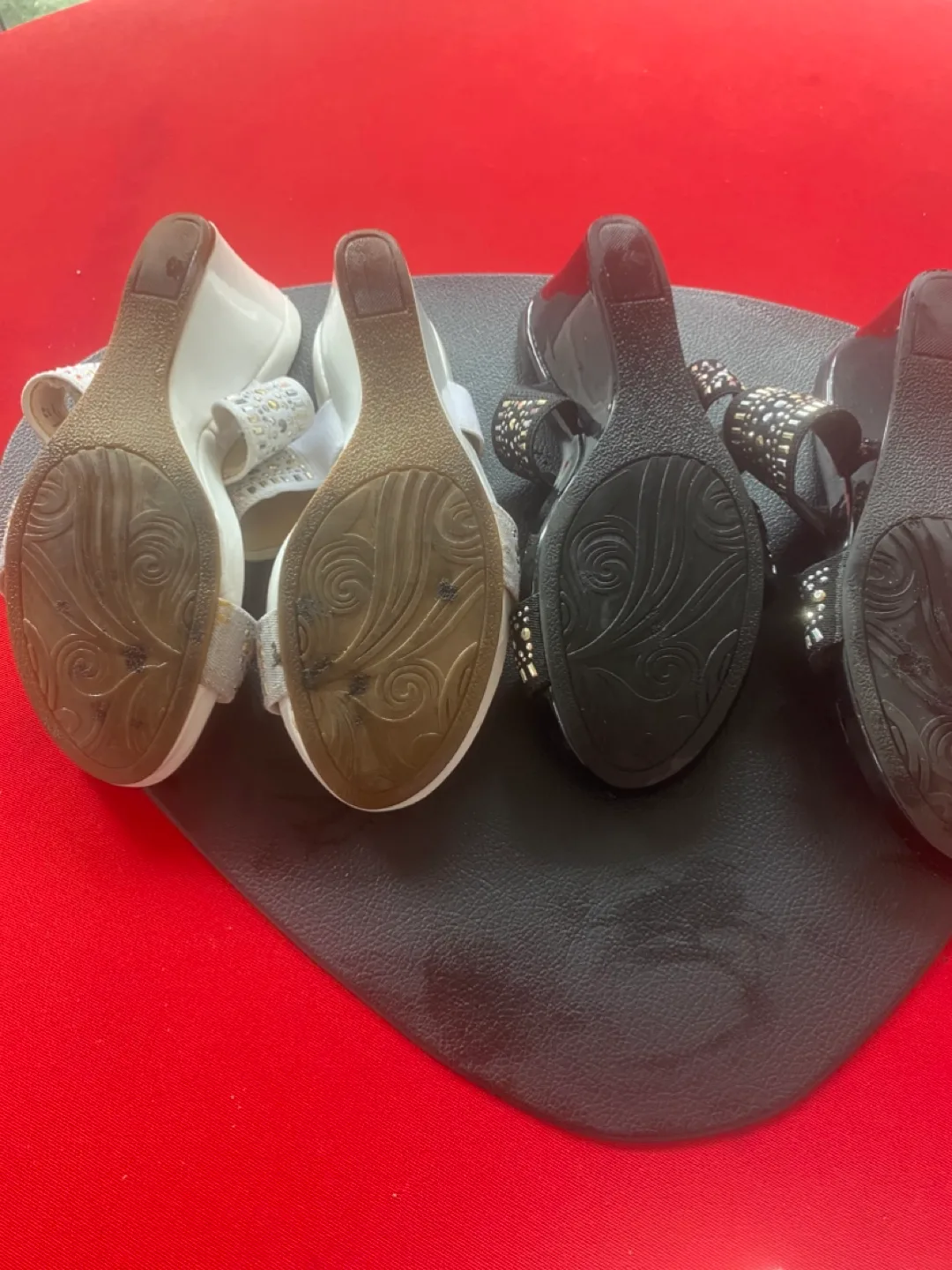 Luca Ferri Wedge Sandals - White & Black image indicator(2)