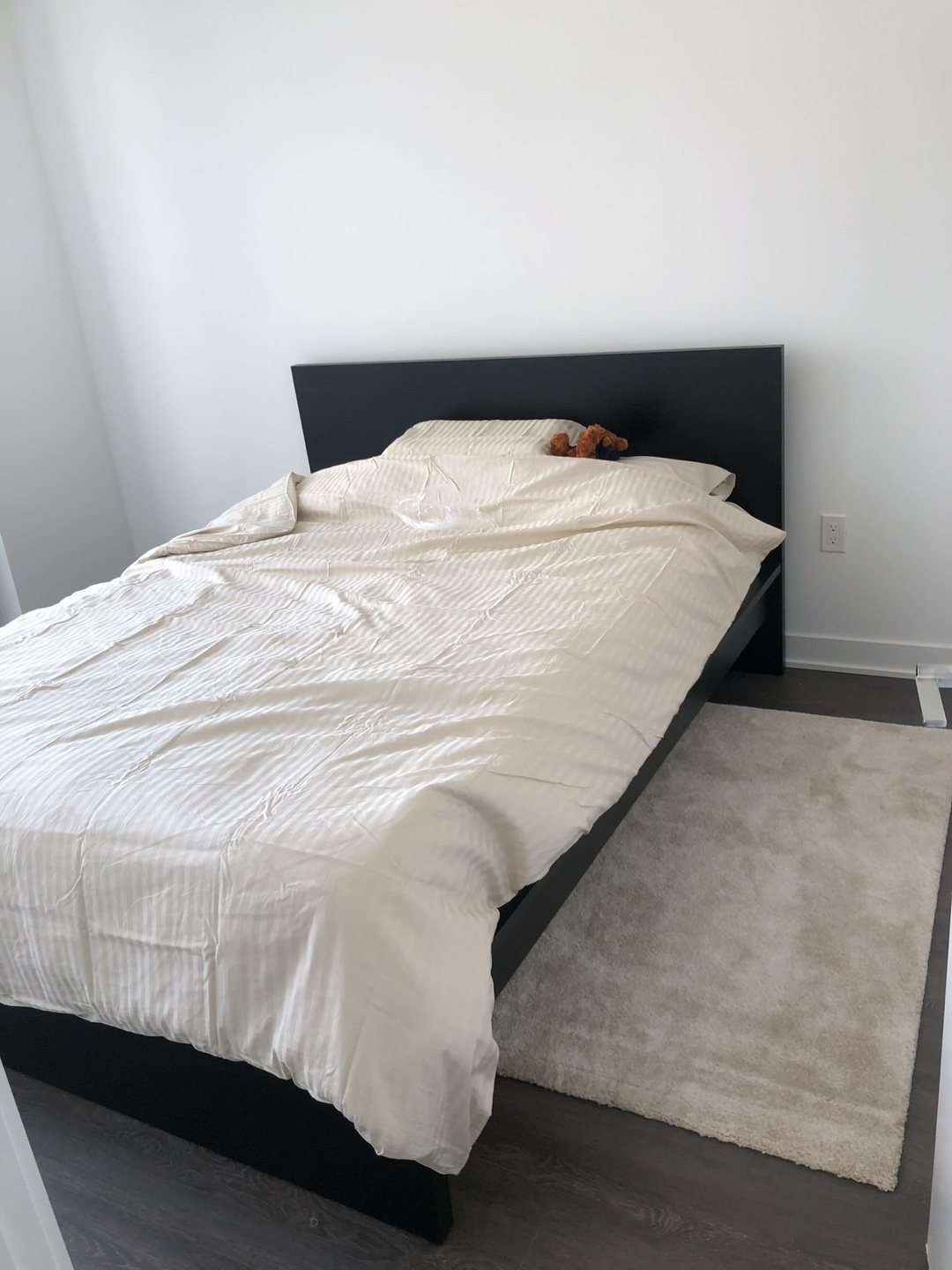IKEA MALM Queen Bed Frame with Storage – Good Condition - photo 3