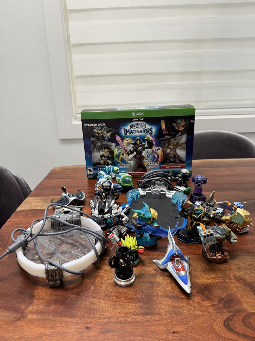 Skylanders Imaginators Starter Pack with Figures and Accessories - photo 3
