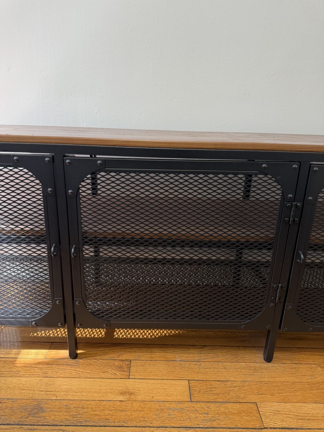 Industrial Style Metal and Wood TV unit - photo 4