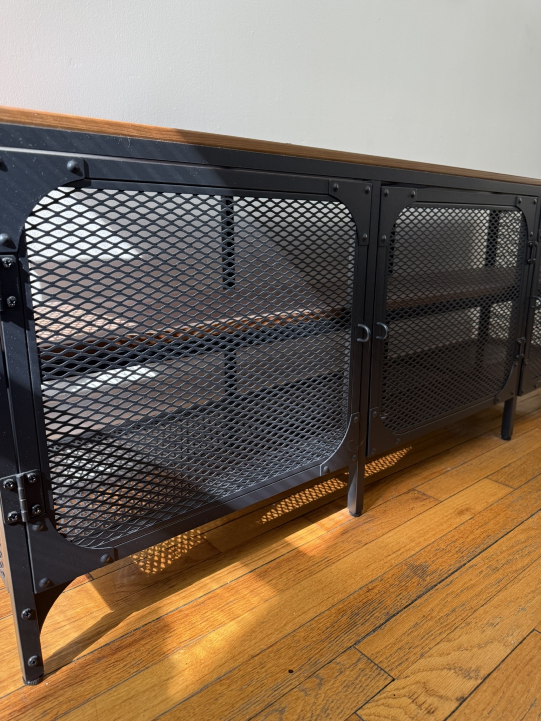 Industrial Style Metal and Wood TV unit - photo 3