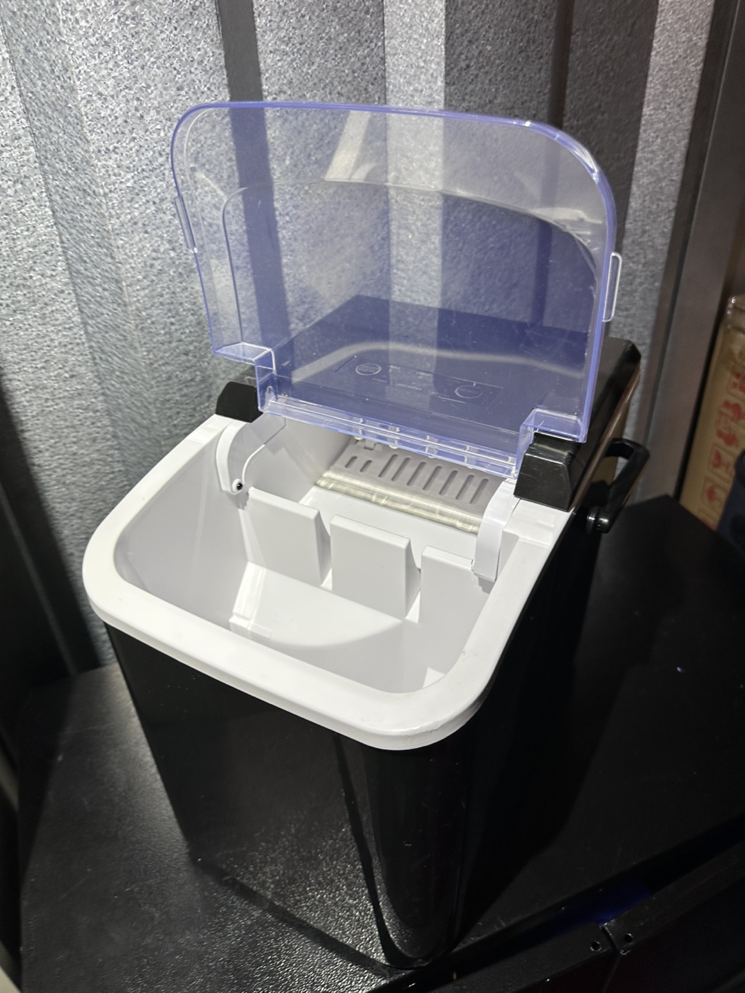 Portable Countertop Ice Maker - photo 2