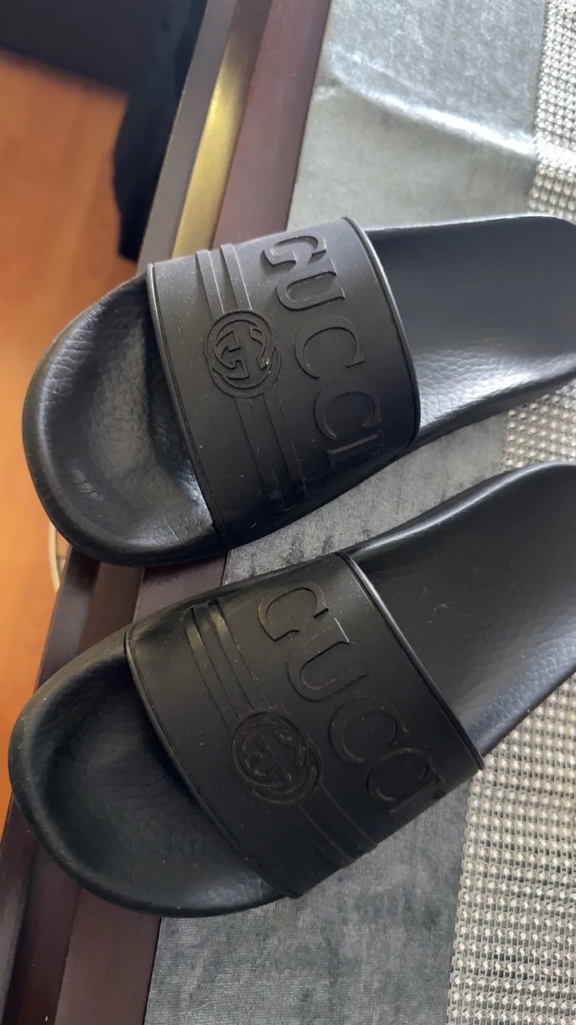 Gucci Slides image indicator(2)
