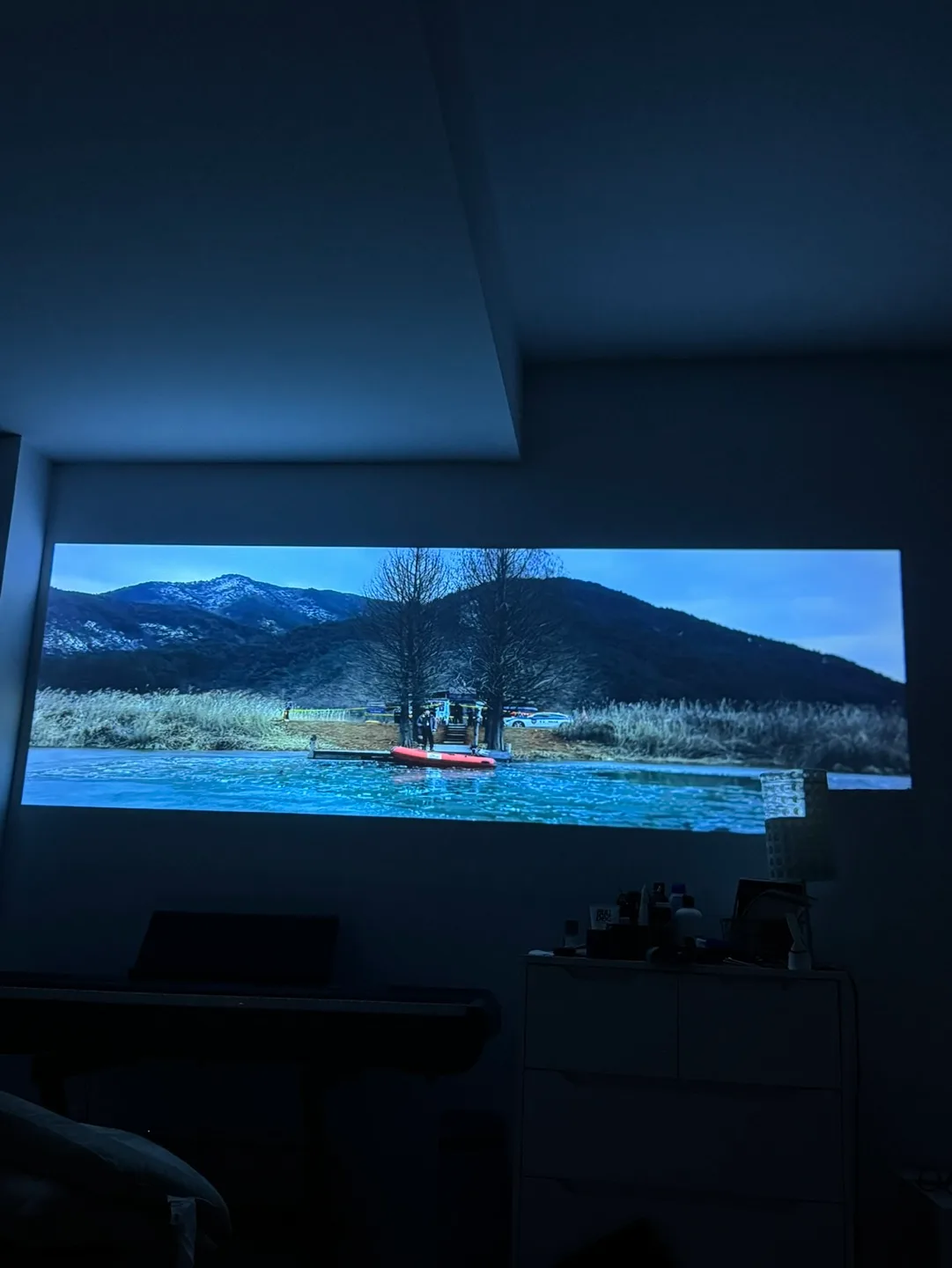YABER 4K Projector with Google TV image indicator(2)