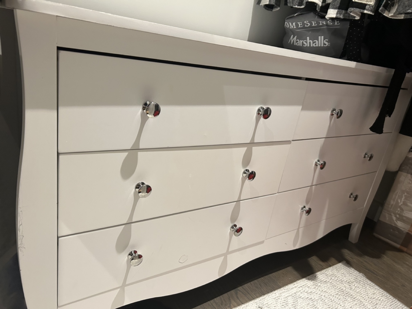 White Six-Drawer Dresser - photo 2