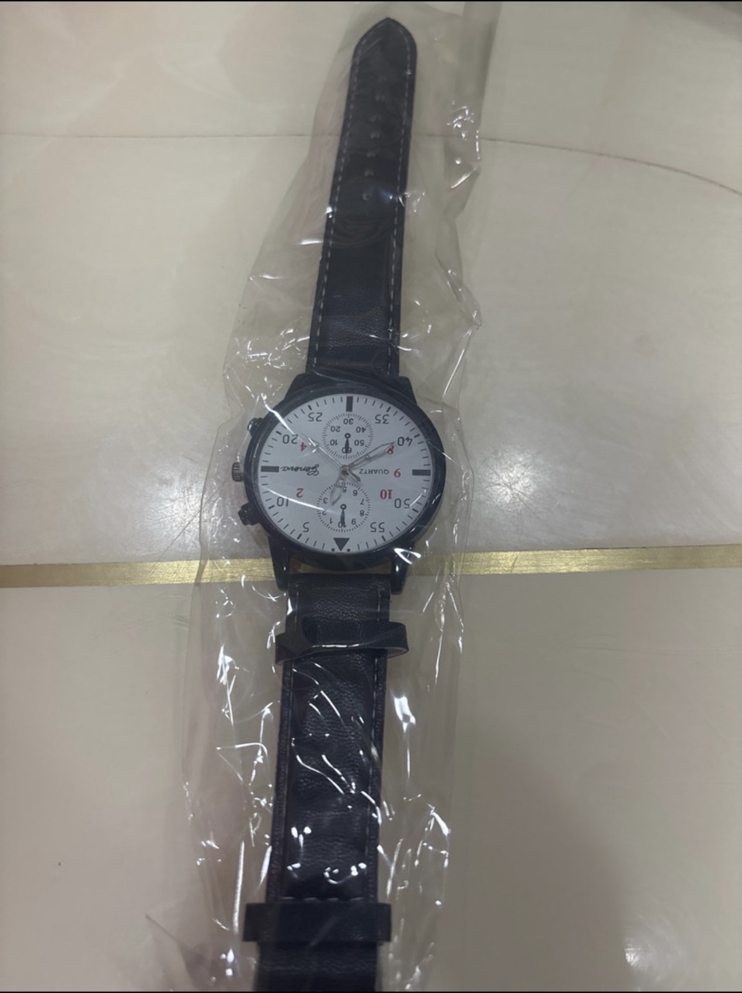 New Geneva Quartz Wristwatch - photo 4