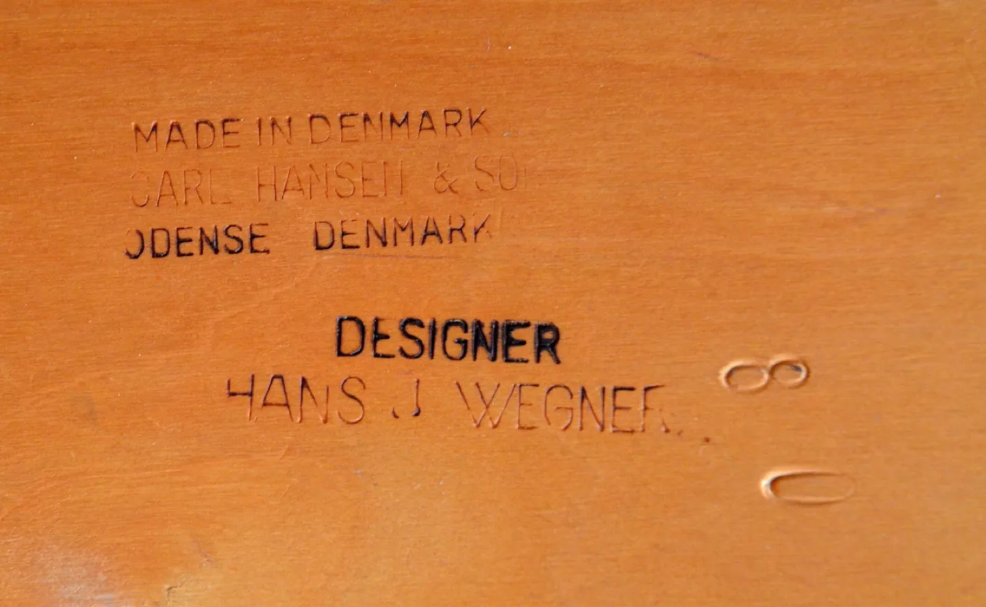Set of 4 Hans J Wegner Mid-Century Modern Dining chairs image indicator(6)