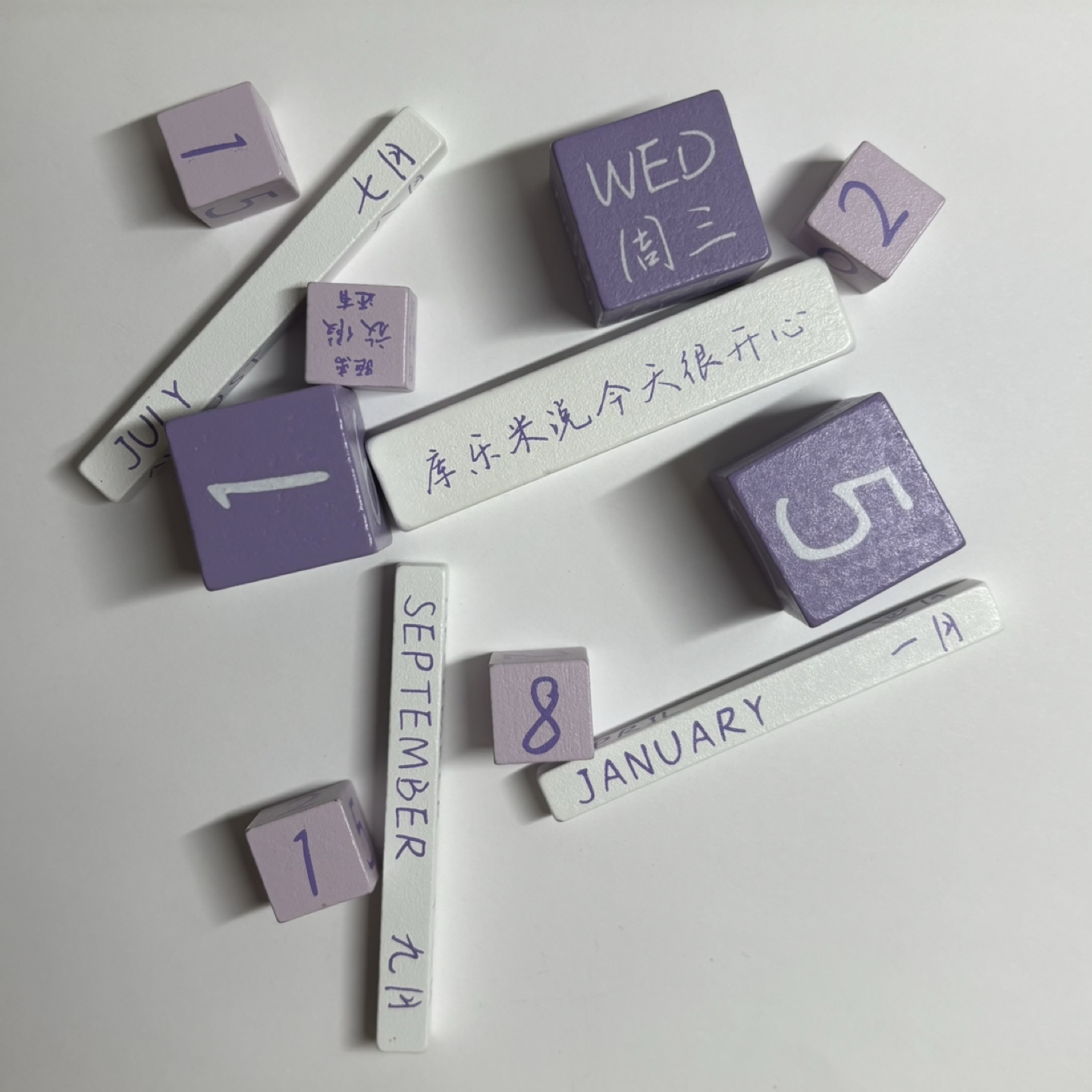 Kuromi Perpetual Desk Calendar - photo 4
