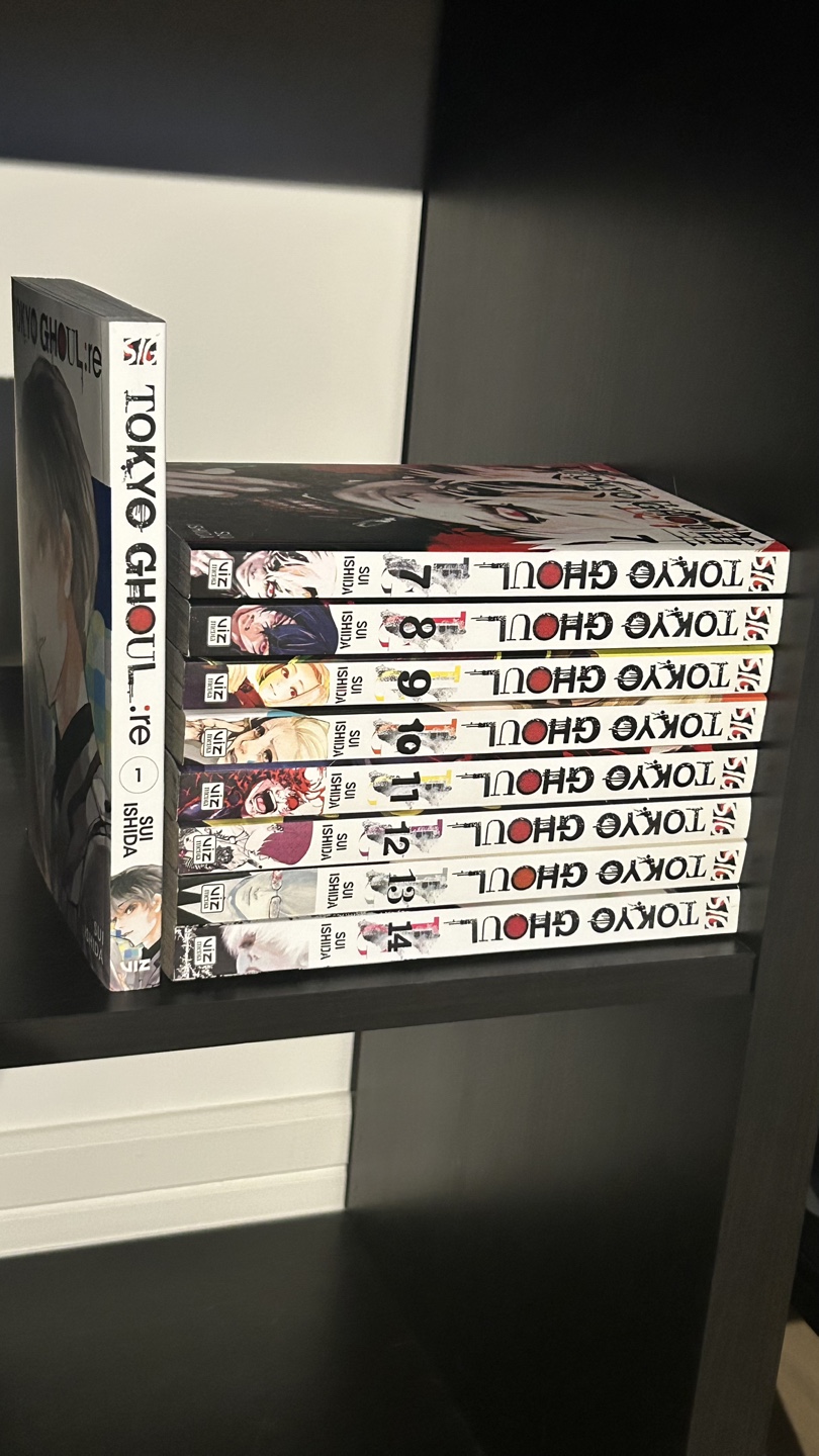 Tokyo Ghoul and Tokyo Ghoul:re Manga Volumes 1-14