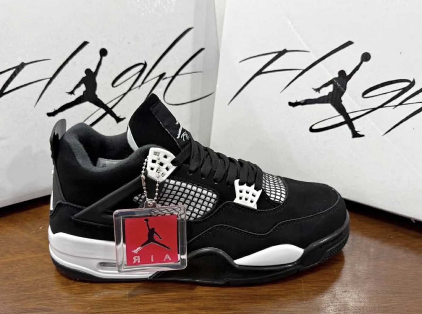 Jordan 4 White Thunder