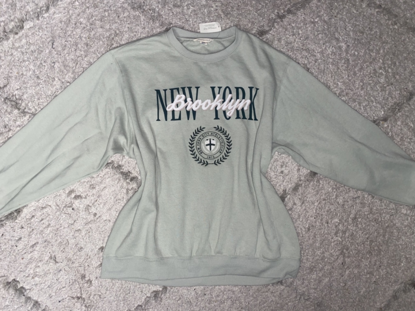 Aeropostale Crewneck Sweatshirt NEW WITH TAGS✅- Size M⚽️