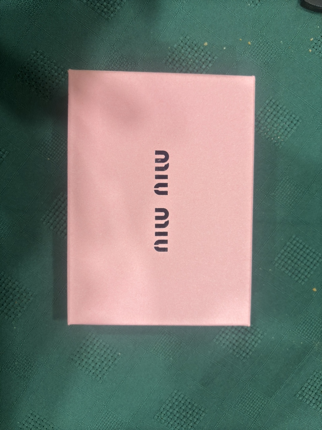Miu Miu Black Quilted Card Holder - photo 3