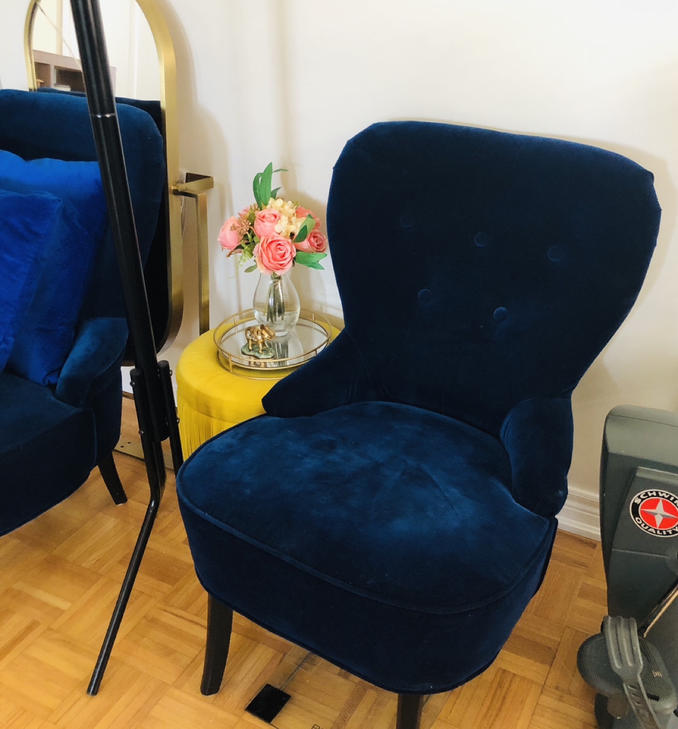 Pair of Blue Velvet Accent Chairs - photo 2