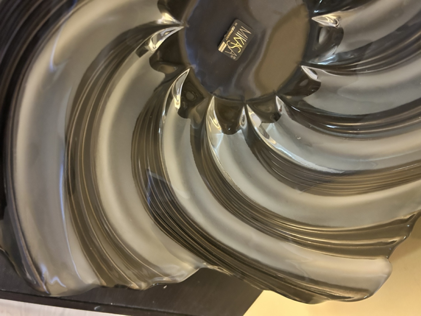 Mikasa Crystal Glass Bowl - swirl design - photo 4