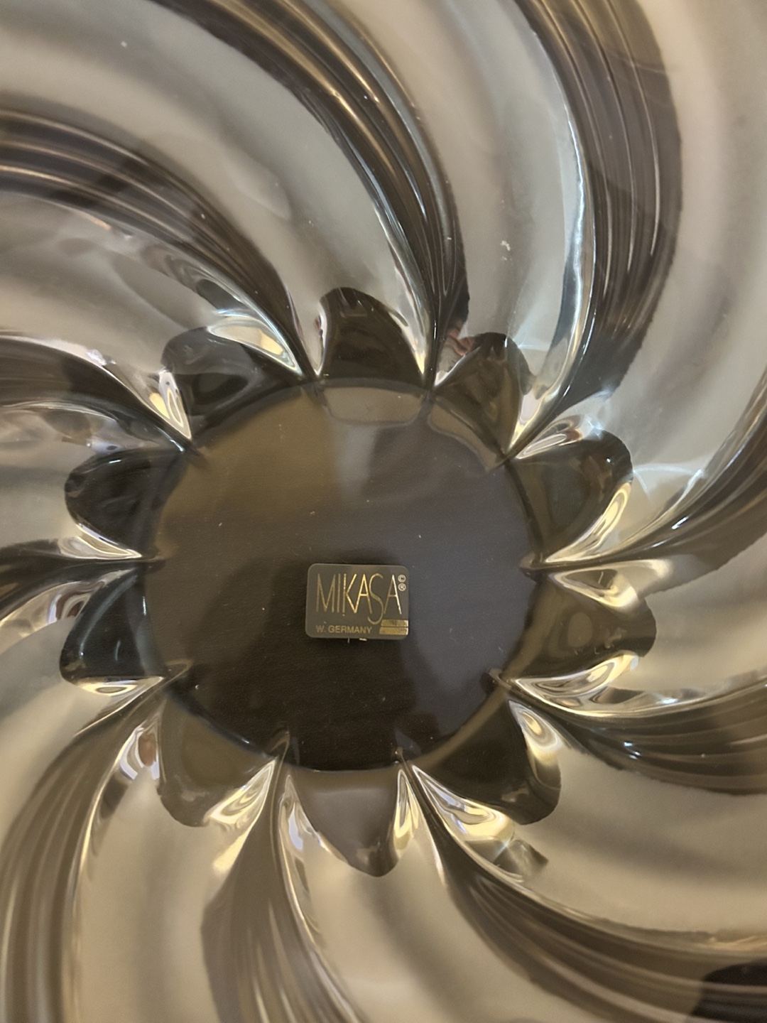 Mikasa Crystal Glass Bowl - swirl design - photo 2