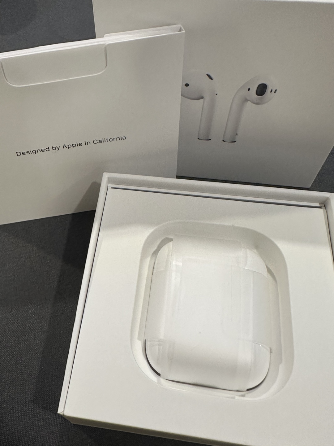 Apple AirPods 2nd Gen - photo 3